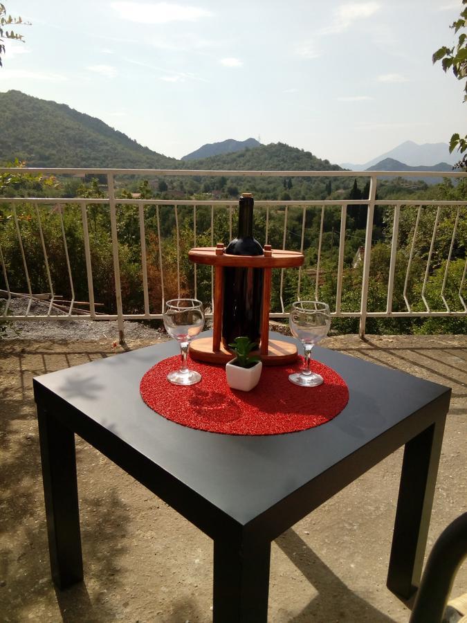 Country House "Lipa" Komarno Virpazar Kültér fotó