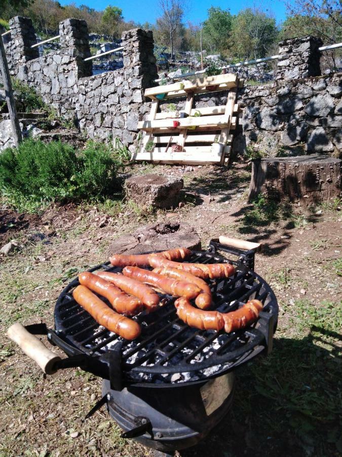 Country House "Lipa" Komarno Virpazar Kültér fotó